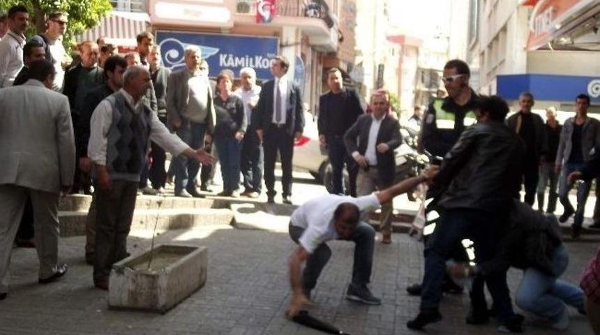 Aydın&rsquo;da Polis Kavgaya Biber Gazıyla M&uuml;dahale Etti