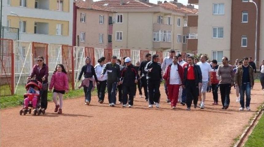 Sağlıklı Yaşam İ&ccedil;in Yeşil Sahada Buluştular