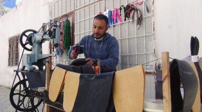 Ayakkabı Tamircileri Teknolojiye Yenik D&uuml;şt&uuml;