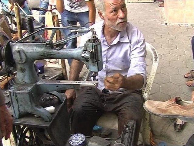 Ayakkabı Tamircileri Teknolojiye Yenik Düştü