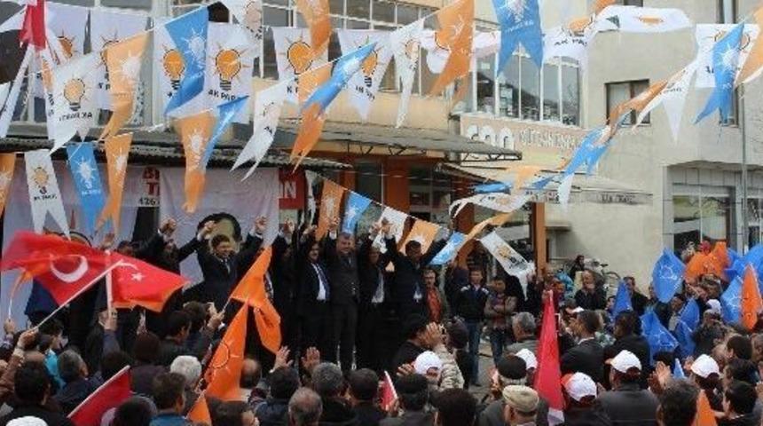 Ak Parti Abdipaşa&rsquo;da Miting D&uuml;zenledi