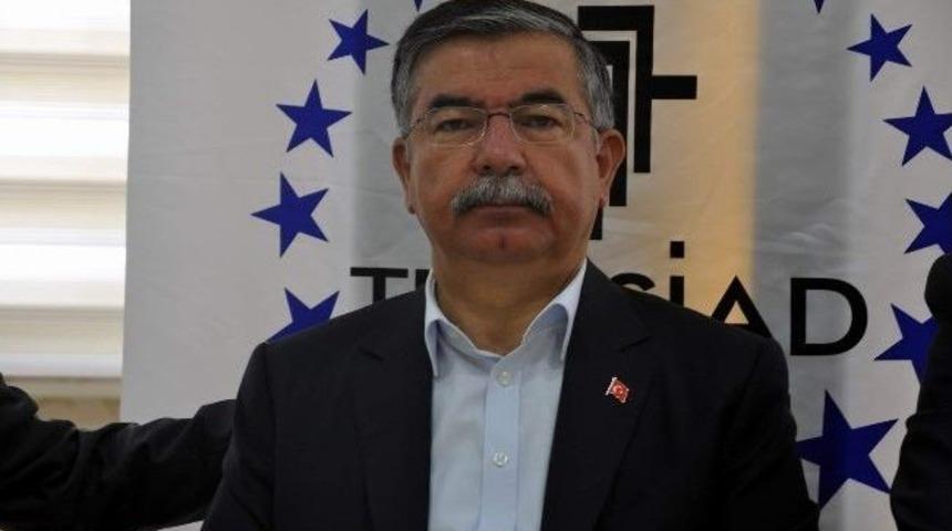 Milli Savunma Bakanı İsmet Yılmaz: