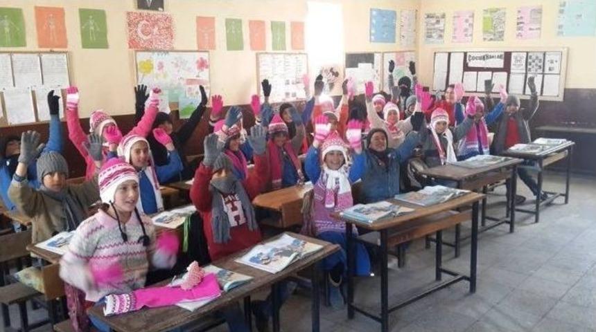 Artık Kulakları &Uuml;ş&uuml;m&uuml;yor