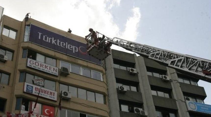 İzmir&rsquo;de İntihar Girişimi