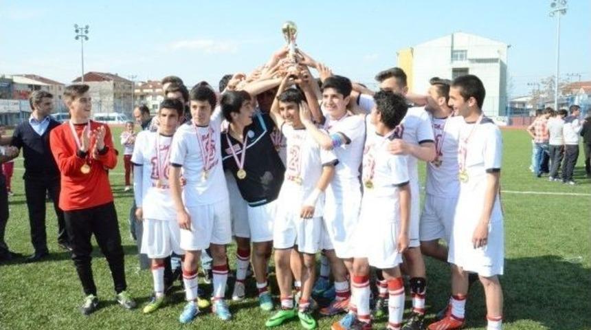 Şampiyon End&uuml;stri Meslek Lisesi