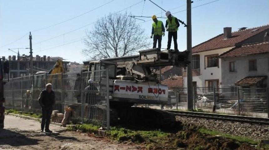 &Ccedil;arşı Mahalleye Tren Yolu Yaya Alt Ge&ccedil;idi Yapımı Başlıyor