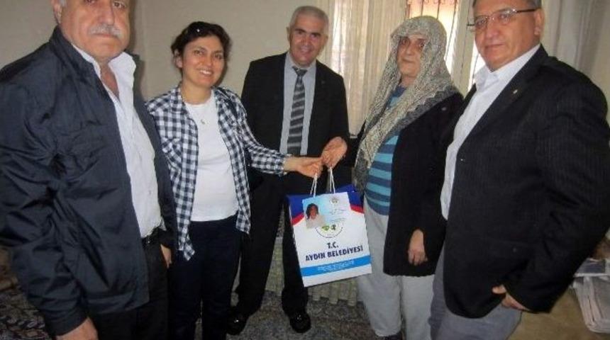 Aydın Belediyesi Yaşlıları Unutmadı
