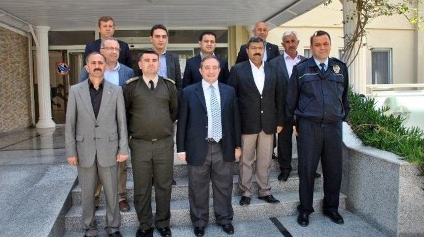 Kaymakam Karaman Başkan Adayları İle Buluştu