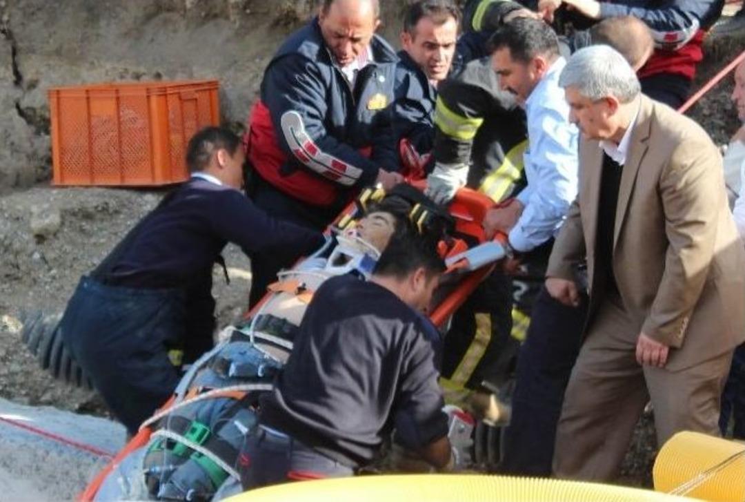 Manisa&rsquo;da Yer Altı Otoparkı İnşaatında G&ouml;&ccedil;&uuml;k (2)