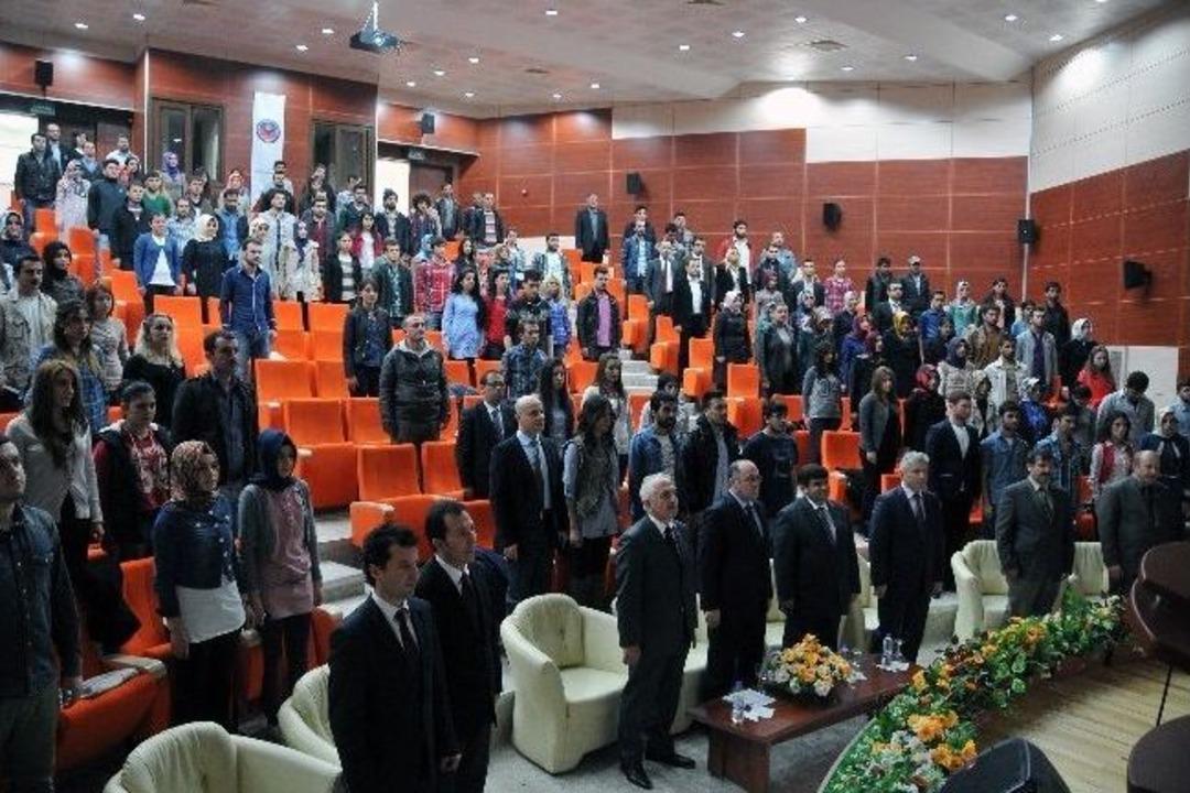 G&uuml;m&uuml;şhane&rsquo;de 650 &Uuml;niversite &Ouml;ğrencisi Girişimcilik Sertifikası Aldı