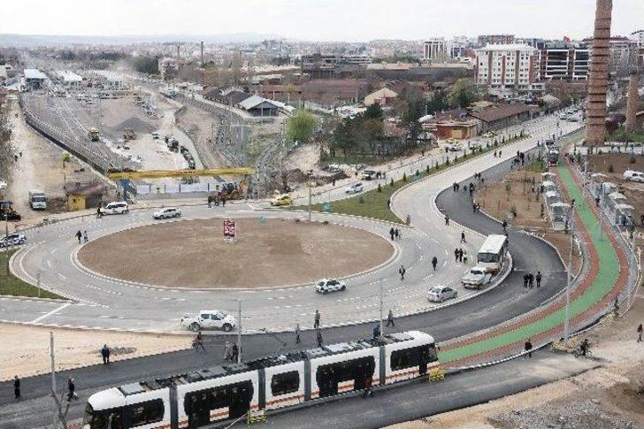 Eskişehir Yeni Bir Meydana Kavuşuyor G4