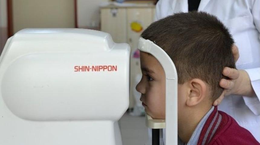 Okullarda G&ouml;z Taramaları Devam Ediyor