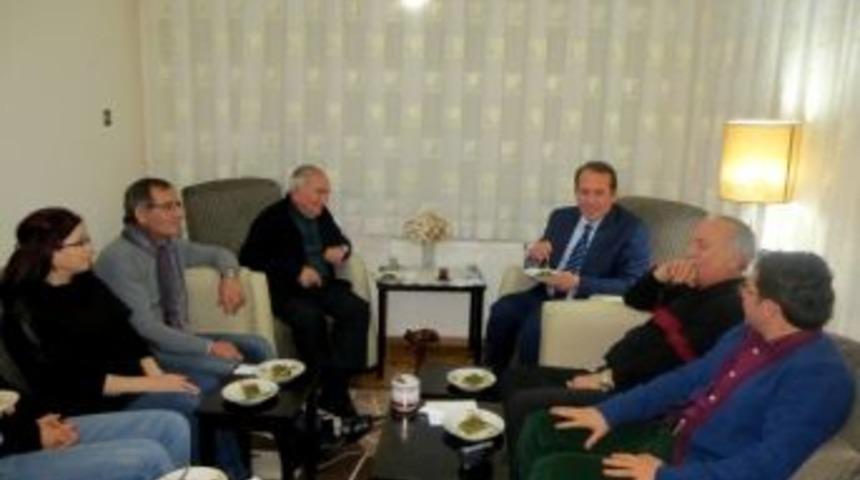 Ak Parti Eskişehir B&uuml;y&uuml;kşehir Belediye Başkan Adayı Harun Karacan&rsquo;ın Ev Ziyaretleri