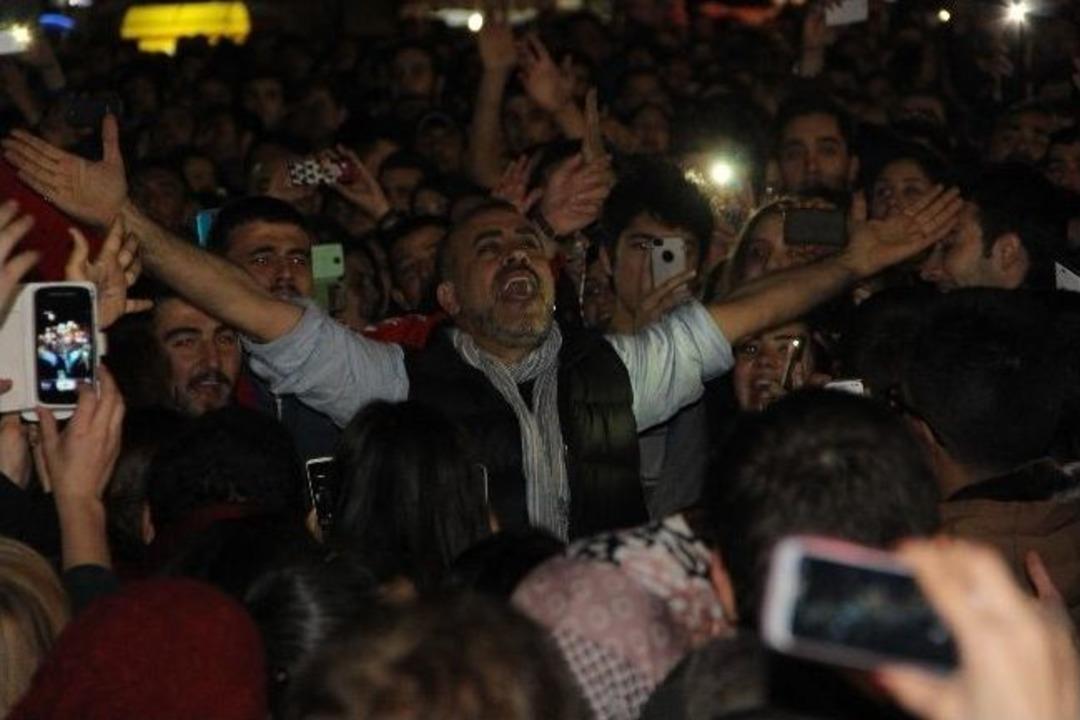 Haluk Levent'i Şaşırtan Konser