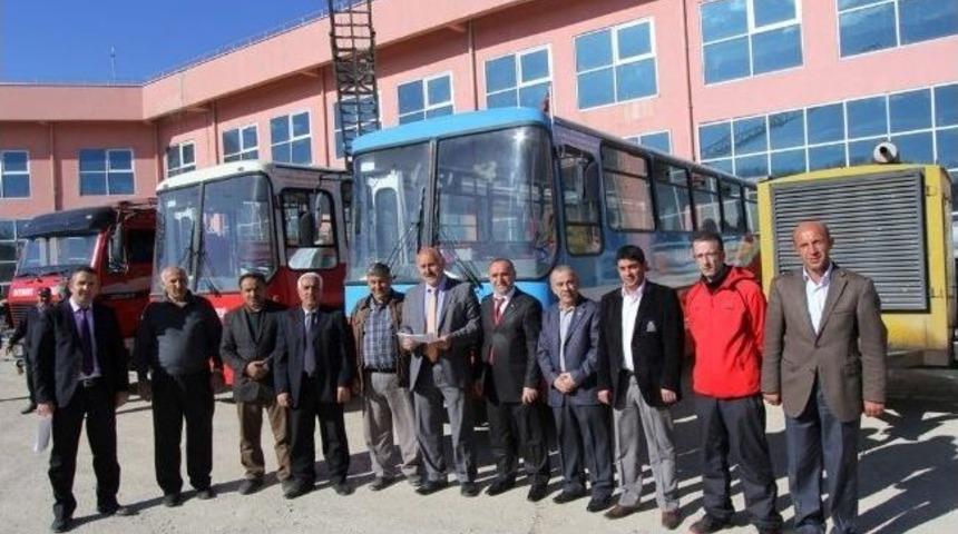 Bayburt Belediyesi Araç Parkına Üç Araç Daha
