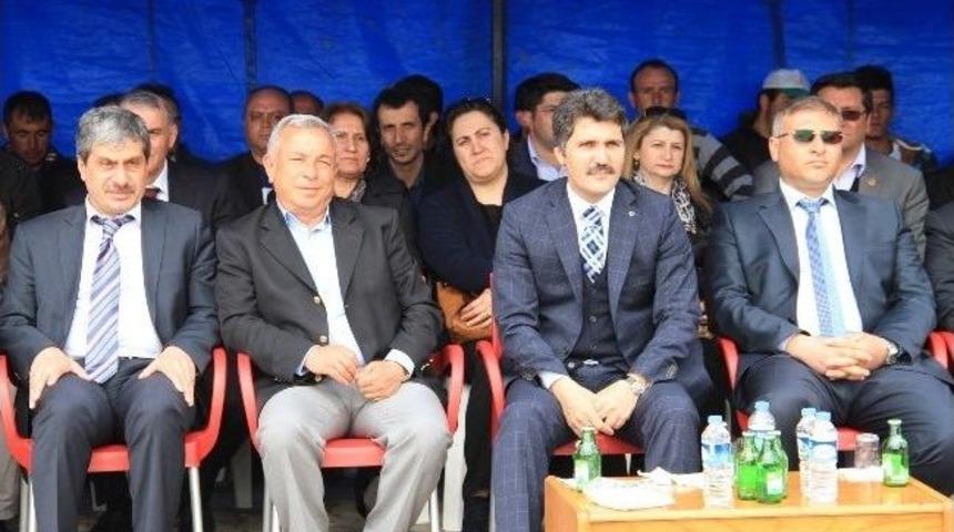 Y&uuml;zlerce Ağa&ccedil; Toprakla Buluştu