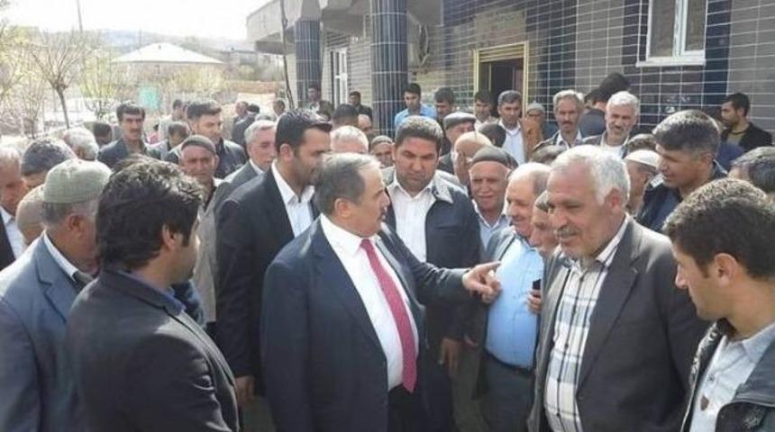 Eski Bakan Ensarioğlu, Huzur Ve İstikrar İ&ccedil;in Ak Parti'ye Oy İstedi