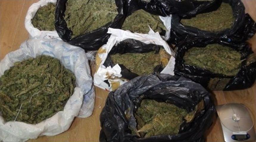 İstanbul Polisinden Uyuşturucu Tacirlerine Darbe