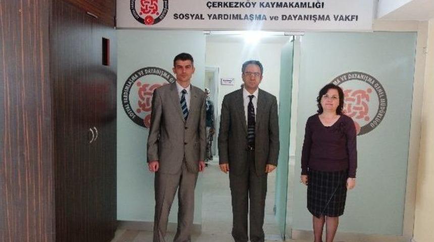 &Ccedil;erkezk&ouml;y Sosyal Yardımlaşma Vakfı Yeni Yerine Taşındı