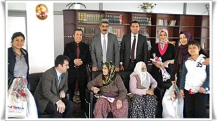 Elazığ Halk Sağlığı M&uuml;d&uuml;rl&uuml;ğ&uuml;'nden Anlamlı Ziyaret