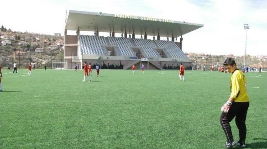 Geleceğin Yıldızları Mamak Şehir Stadı&rsquo;nda