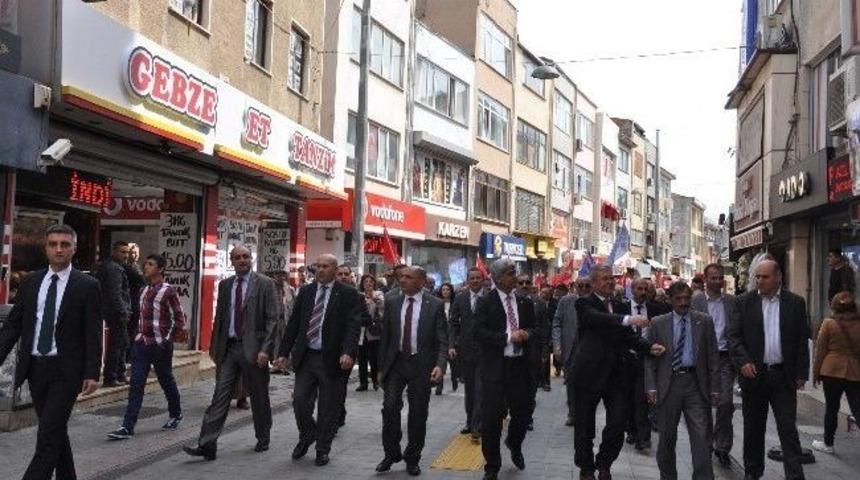 Tahsin Tarhan Se&ccedil;im &Ccedil;alışmalarını Darıca Ve Gebze&rsquo;de S&uuml;rd&uuml;rd&uuml;