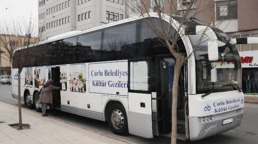 &Ccedil;orlu Belediyesi &Ccedil;anakkale Gezileri Başladı