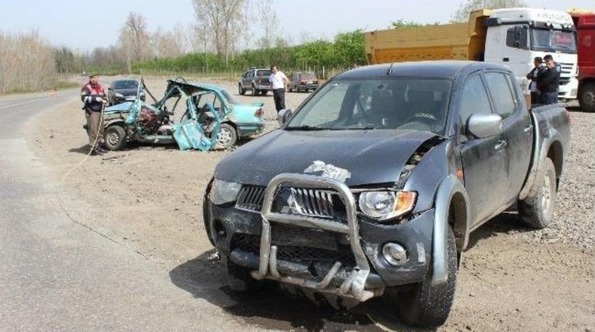 &Ccedil;arşamba&rsquo;da Kaza: 2 Yaralı