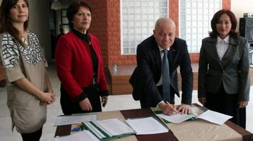 Pekg&uuml;zel: &ldquo;belediyede &Ccedil;alışan Kadın Sayısını Artıracağız&rdquo;