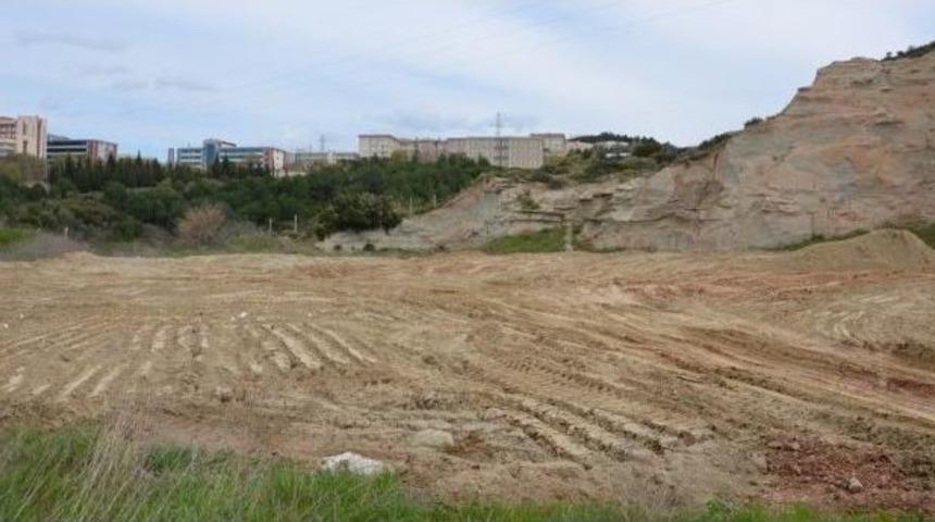 &Ccedil;om&uuml; Camii İnşaatına Başlandı