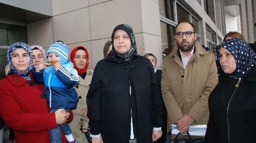 Ak Partili Kadınlardan Tekin &Ouml;ztop Hakkında Su&ccedil; Duyurusu