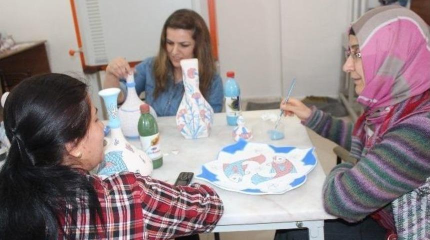 Hakkari&rsquo;de &lsquo;kadınlar Toprağa Hayat Veriyor&rsquo; Projesi