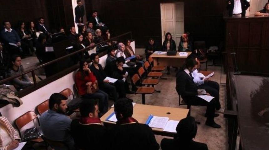 Stajyer Avukatlar İ&ccedil;in Kurgusal Duruşma Yapıldı