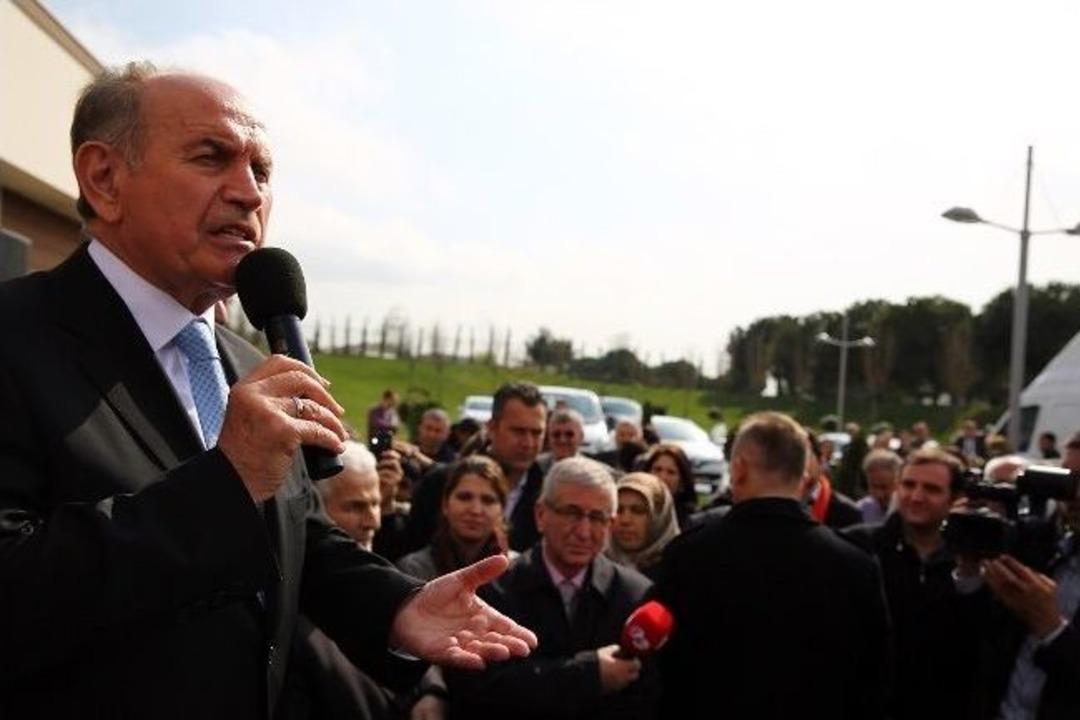 Kadir Topbaş: &ldquo;ihaneti Siyasette Kullanmaya &Ccedil;alışıyorlar&rdquo;