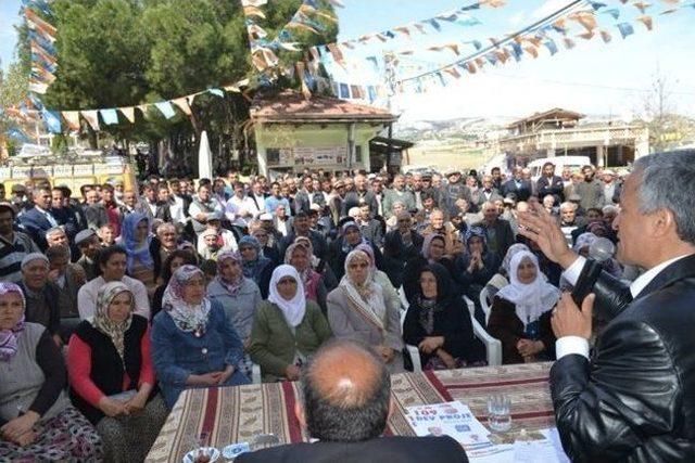 Ak Partili Vekil Yurttaş Selendi'de