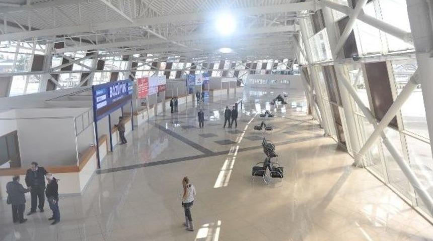 Boz&uuml;y&uuml;k Otogarı Faaliyette