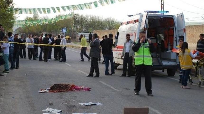 Kamyonun Altında Kalan &Ccedil;ocuk &Ouml;ld&uuml;