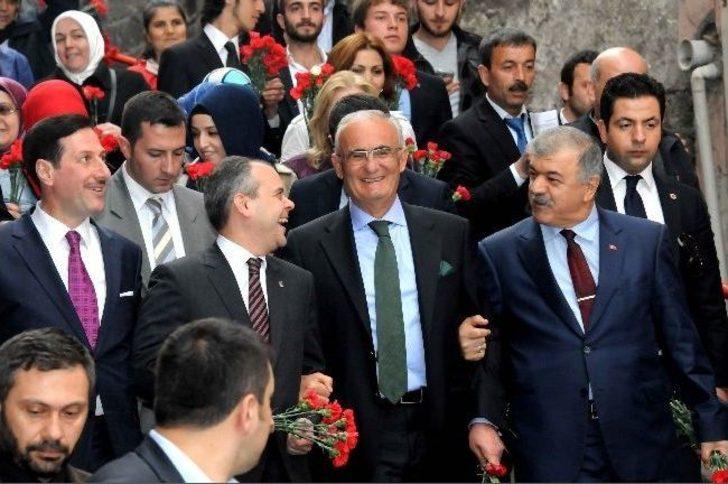 Hastanebaşı'nda Bakan Kılıç Ve Başkan Yılmaz'a Sevgi Seli G3