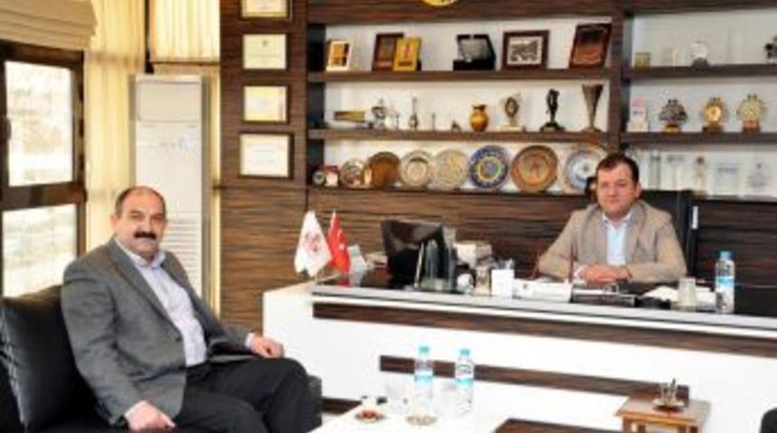 &Ccedil;orum Şof&ouml;rler Ve Nakliyeciler Odası Başkan Adayı Erdem'den, TSO'ya Ziyaret