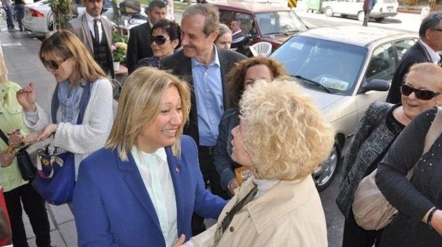Ak Partili İlknur Denizli G&ouml;ztepeliler'le Buluştu