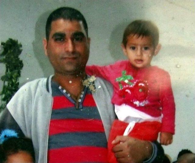 Evinin &Ouml;n&uuml;nde Oynayan &Ccedil;ocuğa &Ccedil;arpıp Ka&ccedil;tı 1