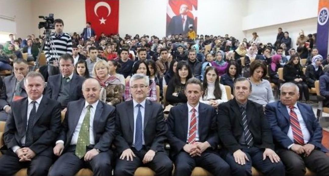 Ar&uuml;&rsquo;de &ldquo;cengiz Dağcı&rdquo; Konuşuldu