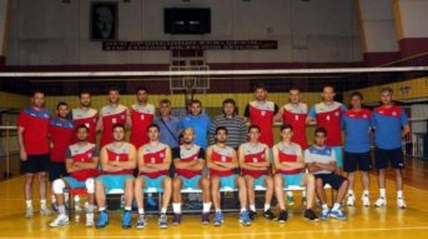 Sivas D&ouml;rt Eyl&uuml;l Belediyespor Voleybol Takımında Yarı Final Heyecanı