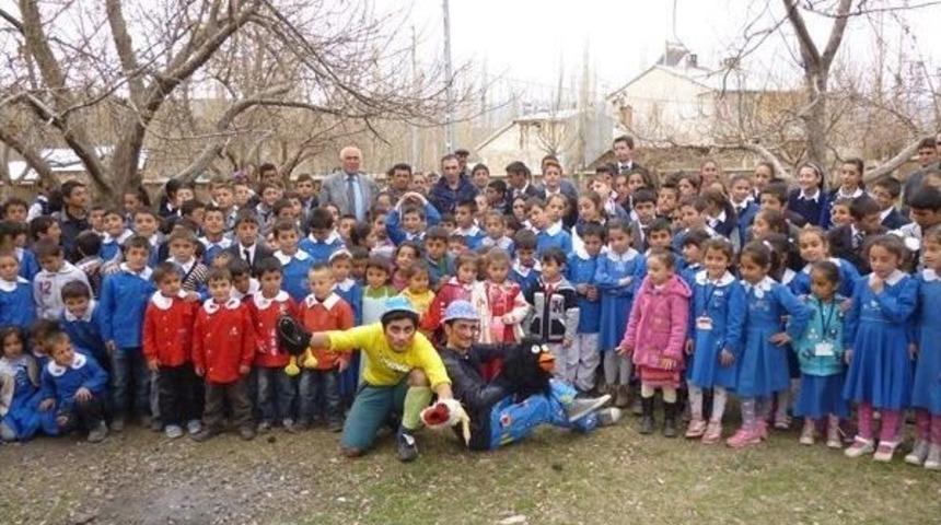 Oltu Orman İşletme M&uuml;d&uuml;rl&uuml;ğ&uuml;&rsquo;nden Sincap &Ccedil;ocuk Tiyatrosu