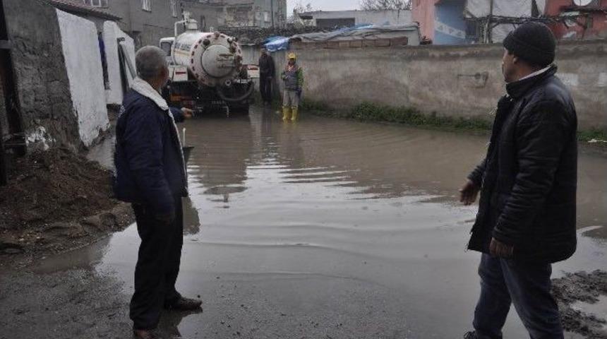 Yağmur Yağdı, R&ouml;gar Taştı