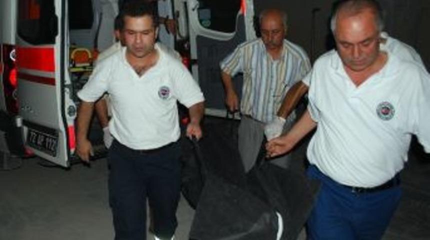 45 Yıllık Eşini &Ouml;ld&uuml;rd&uuml;