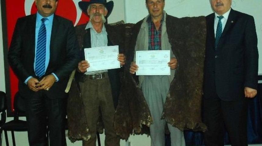 &Ccedil;obanlar Sertifikalarını Aldı