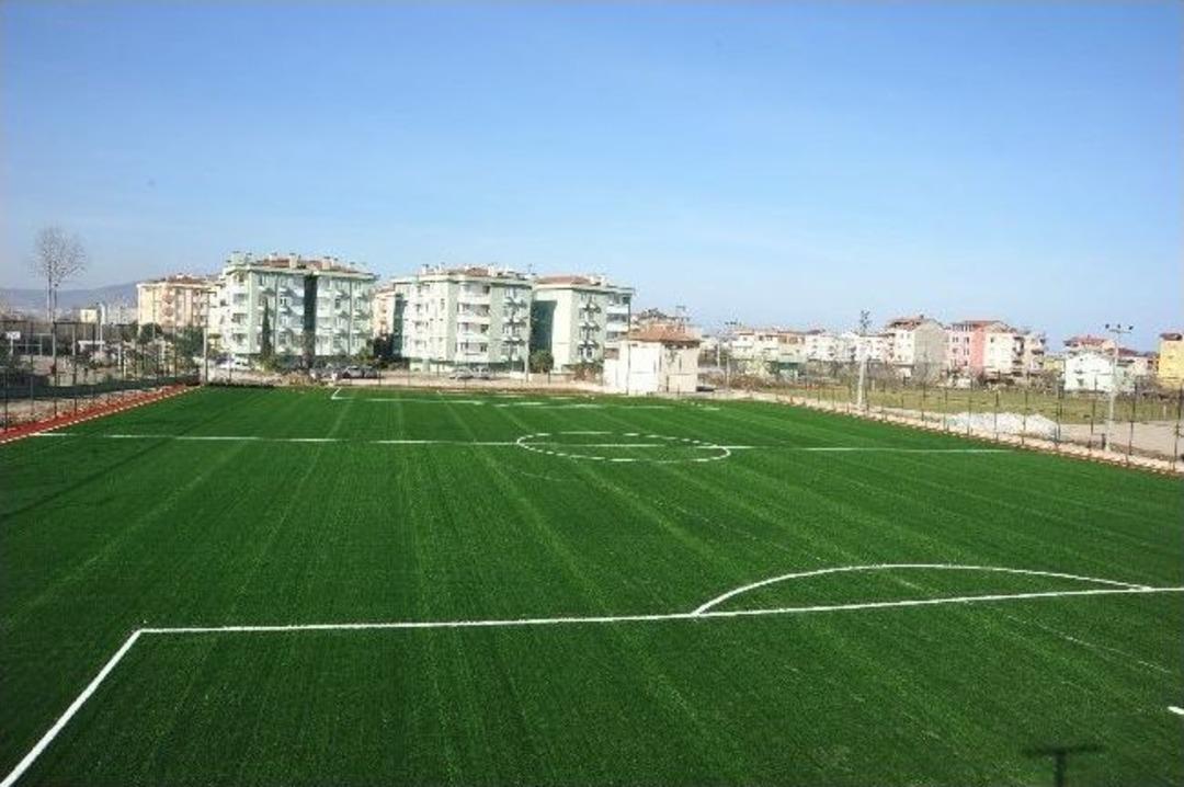 Sentetik &Ccedil;im Futbol Sahası Yaptırılacak