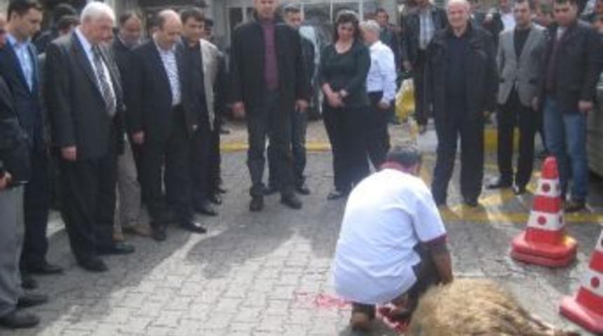 Başkan Dede&rsquo;den Veda Kurbanı