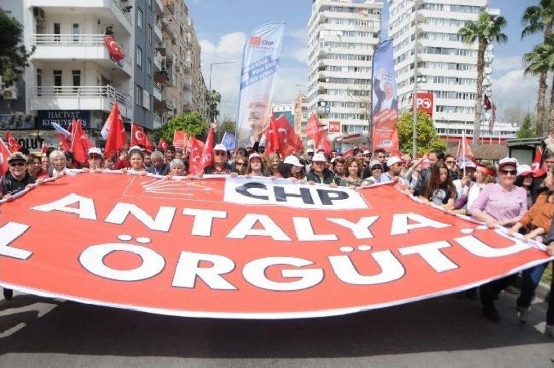 Chp&rsquo;den B&uuml;y&uuml;k Zafer Y&uuml;r&uuml;y&uuml;ş&uuml;